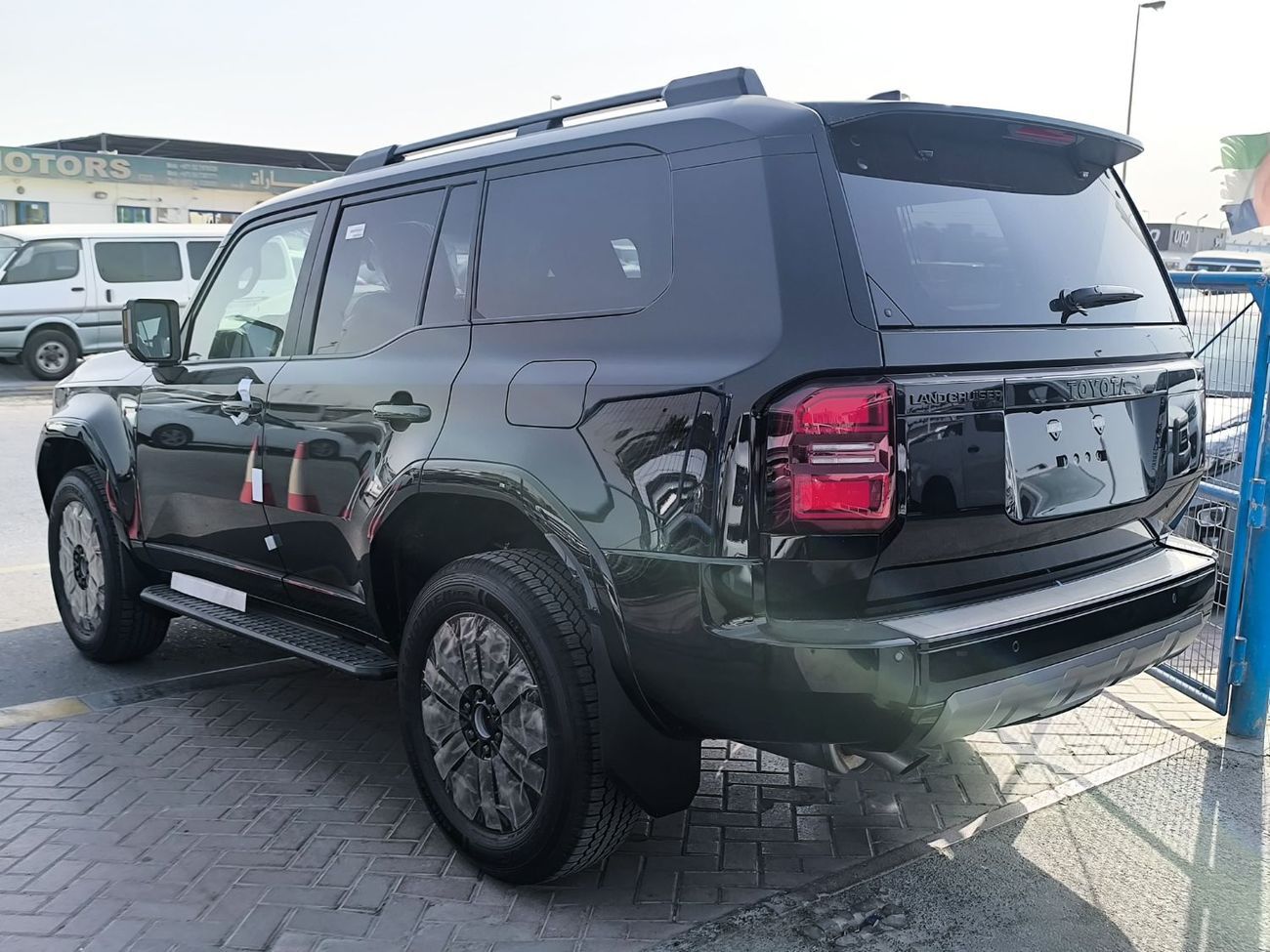 Toyota Prado 2.4 л 2025 г. Чёрный