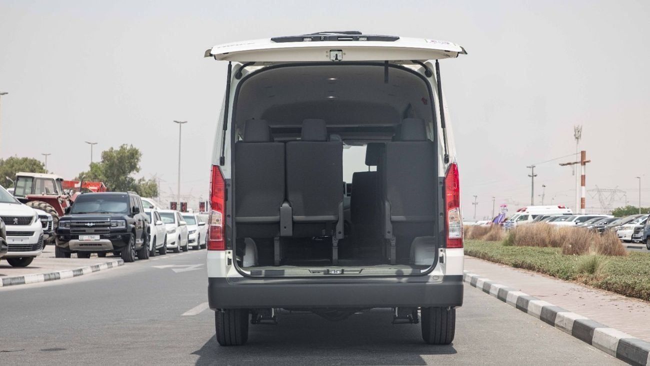 Toyota Hiace 3.5 л 2026 г. Белый