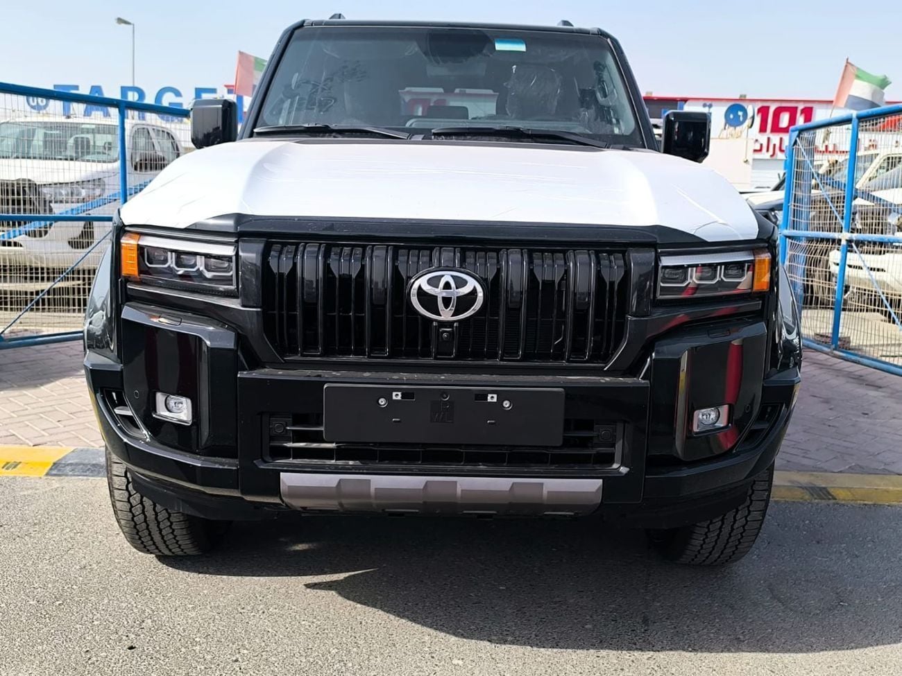 Toyota Prado 2.4 л 2026 г. Чёрный