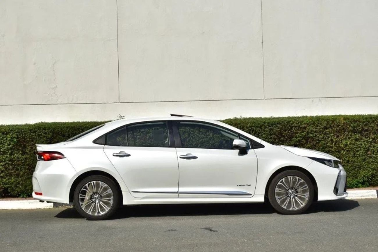 Toyota Corolla 2.0 л 2025 г. Белый