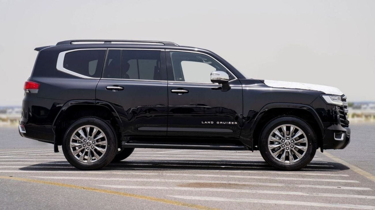 Toyota Land Cruiser 3.3 л 2025 г. Чёрный