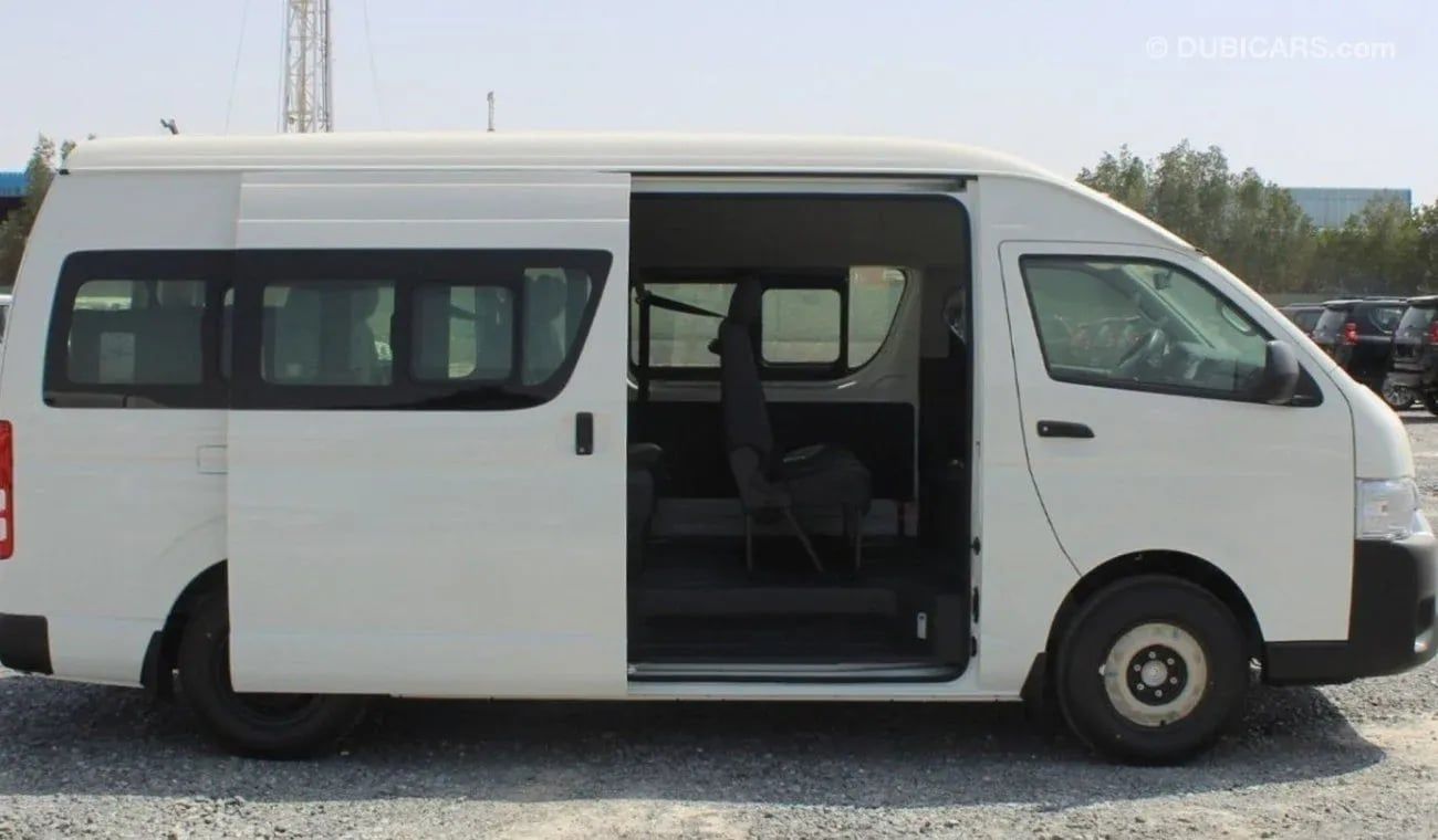 Toyota Hiace 2.5 л 2025 г. Белый