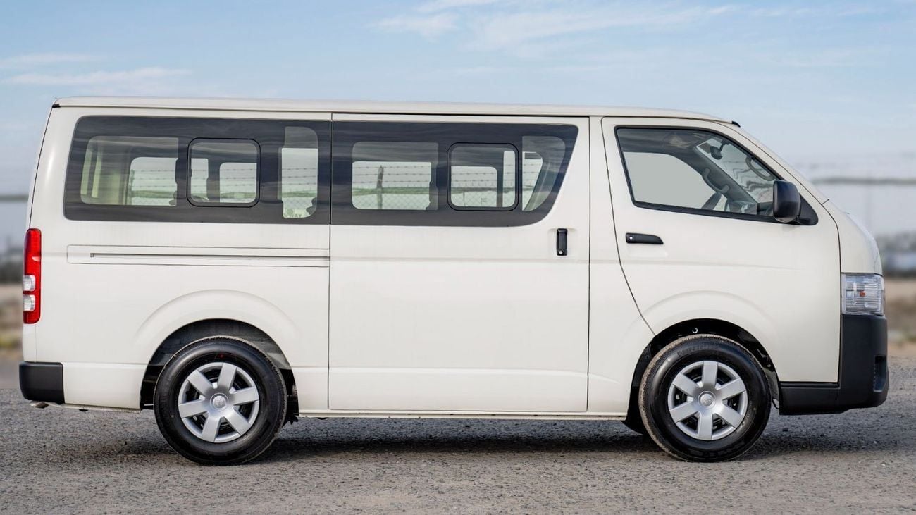 Toyota Hiace 2.7 л 2025 г. Белый