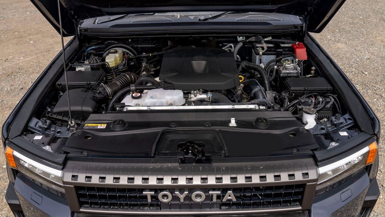 Toyota Prado 2.4 л 2025 г. Серый
