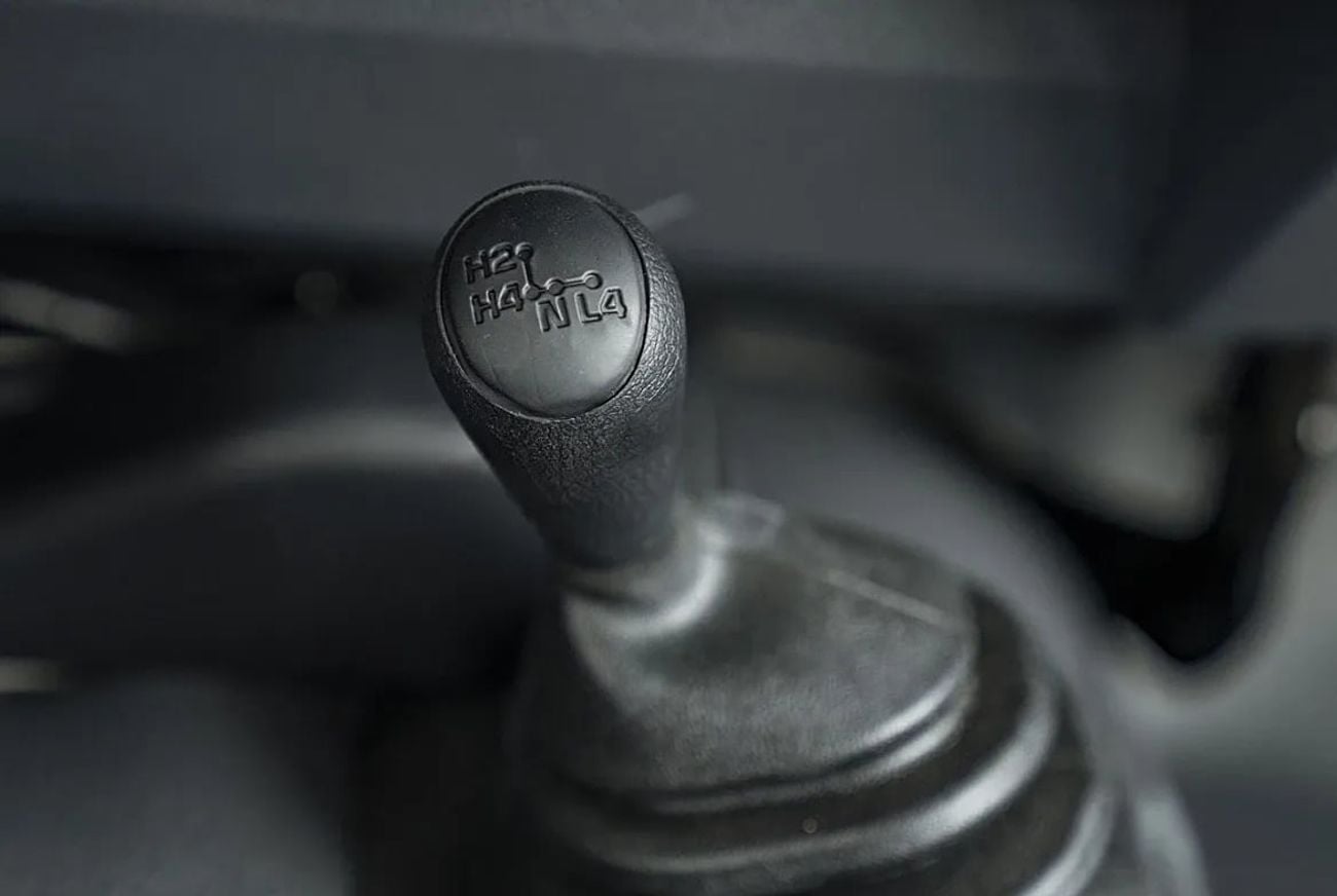 Toyota Land Cruiser 70 4.2 л 2025 г. Белый