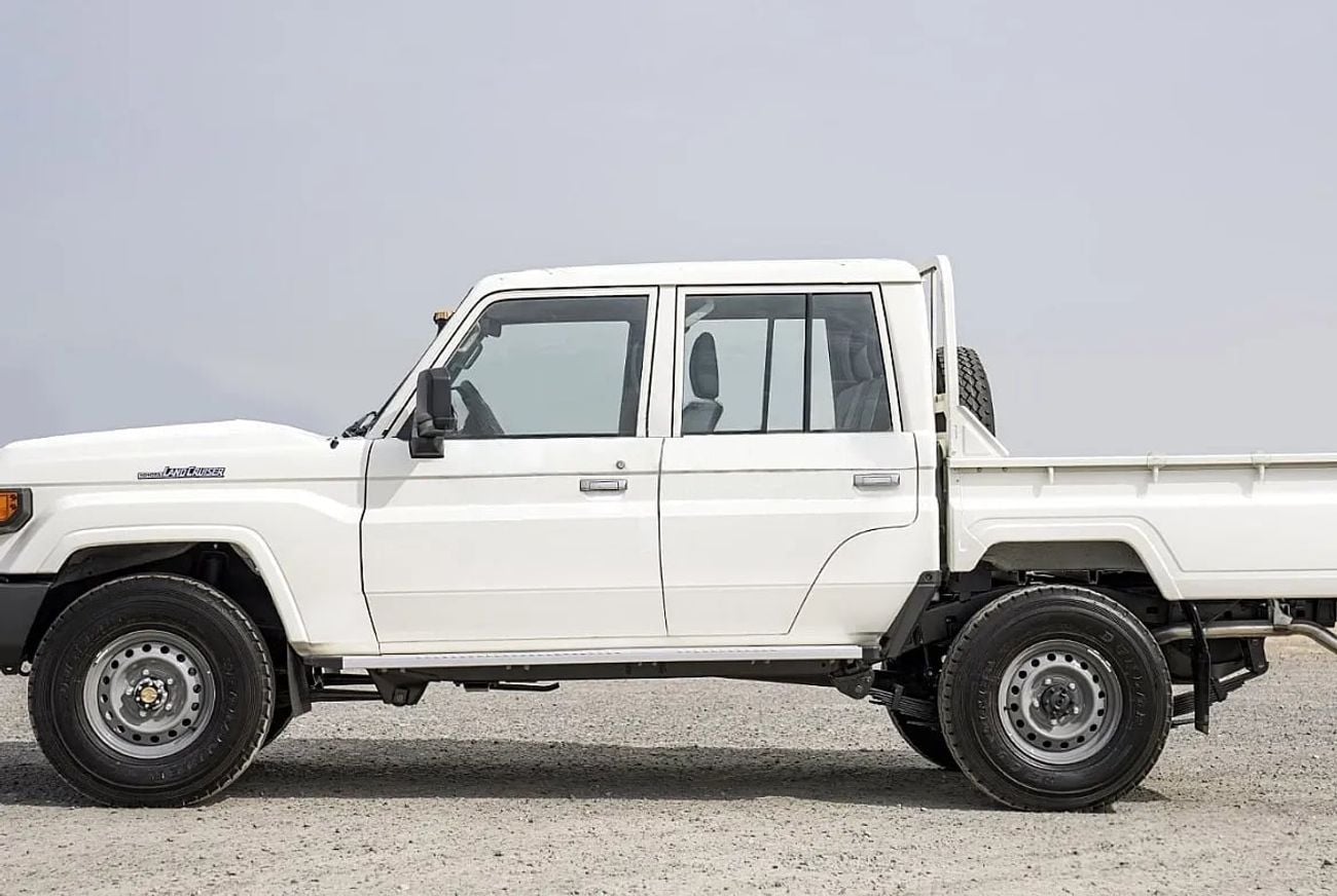 Toyota Land Cruiser 70 4.2 л 2025 г. Белый