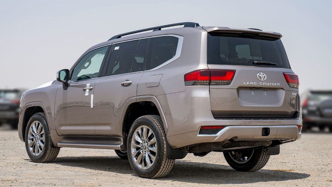 Toyota Land Cruiser 3.5 л 2025 г. Серебристый