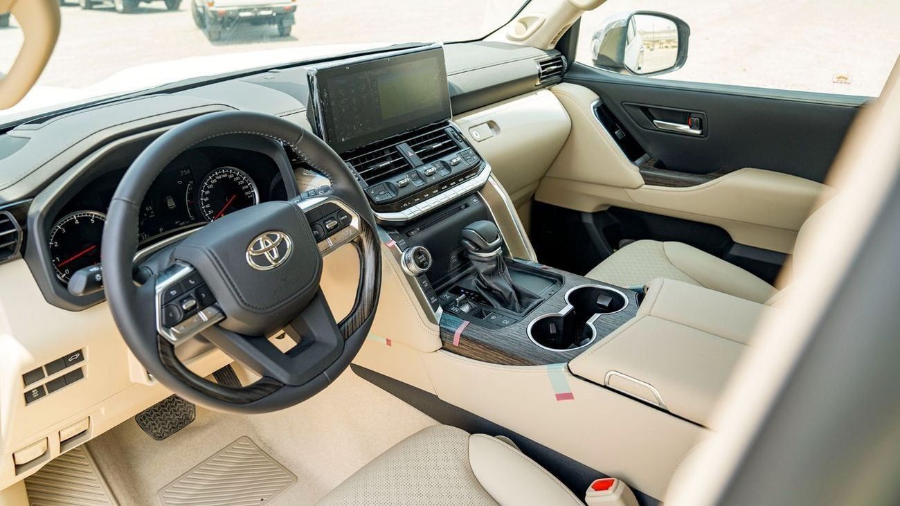 Toyota Land Cruiser 3.5 л 2025 г. Серебристый
