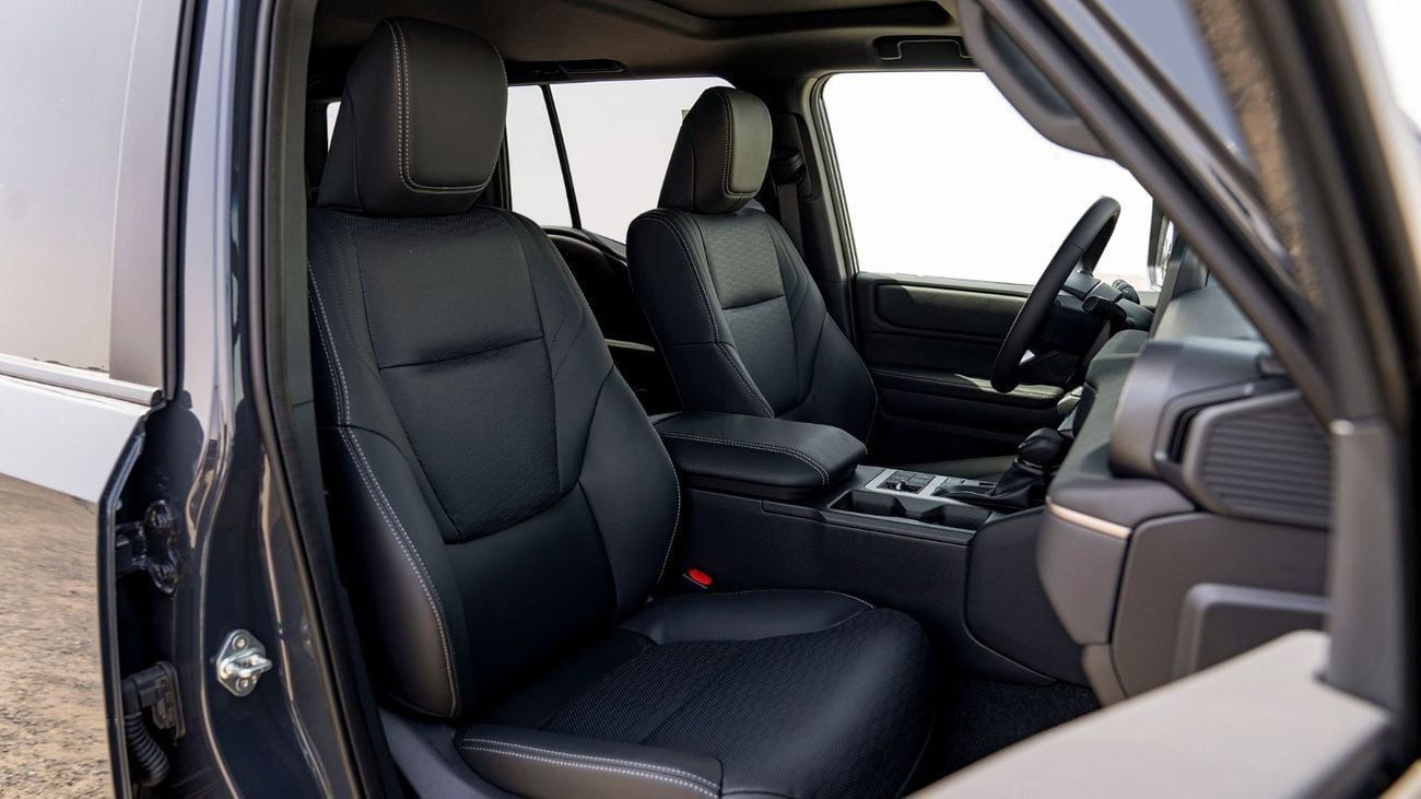 Toyota Prado 2.8 л 2025 г. Серый