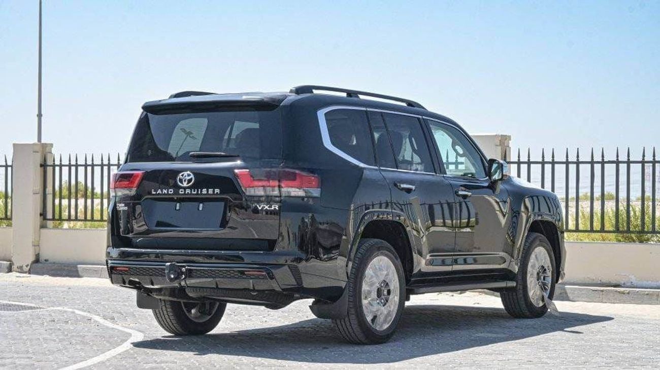 Toyota Land Cruiser 3.3 л 2026 г. Чёрный