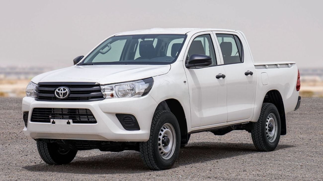 Toyota Hilux 2.4 л 2025 г. Белый