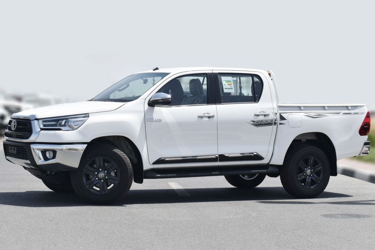 Toyota Hilux 2.7 л 2025 г. Белый