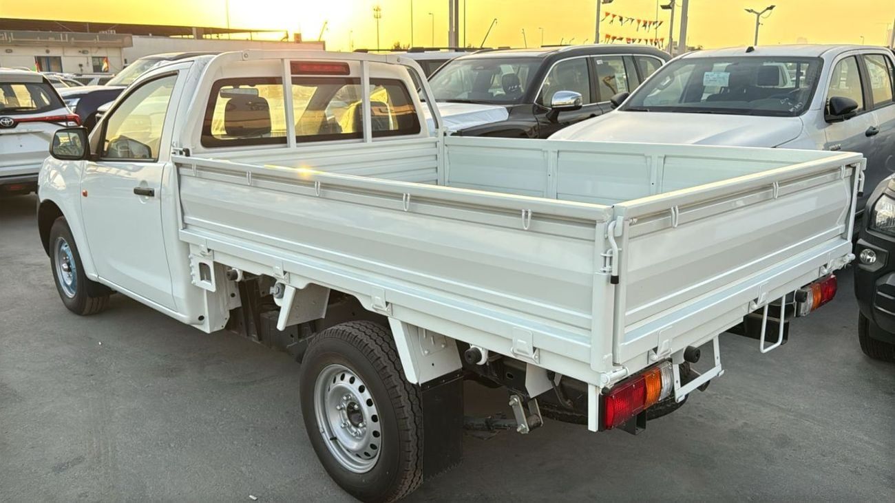Isuzu D-MAX 2.5 л 2026 г. Белый