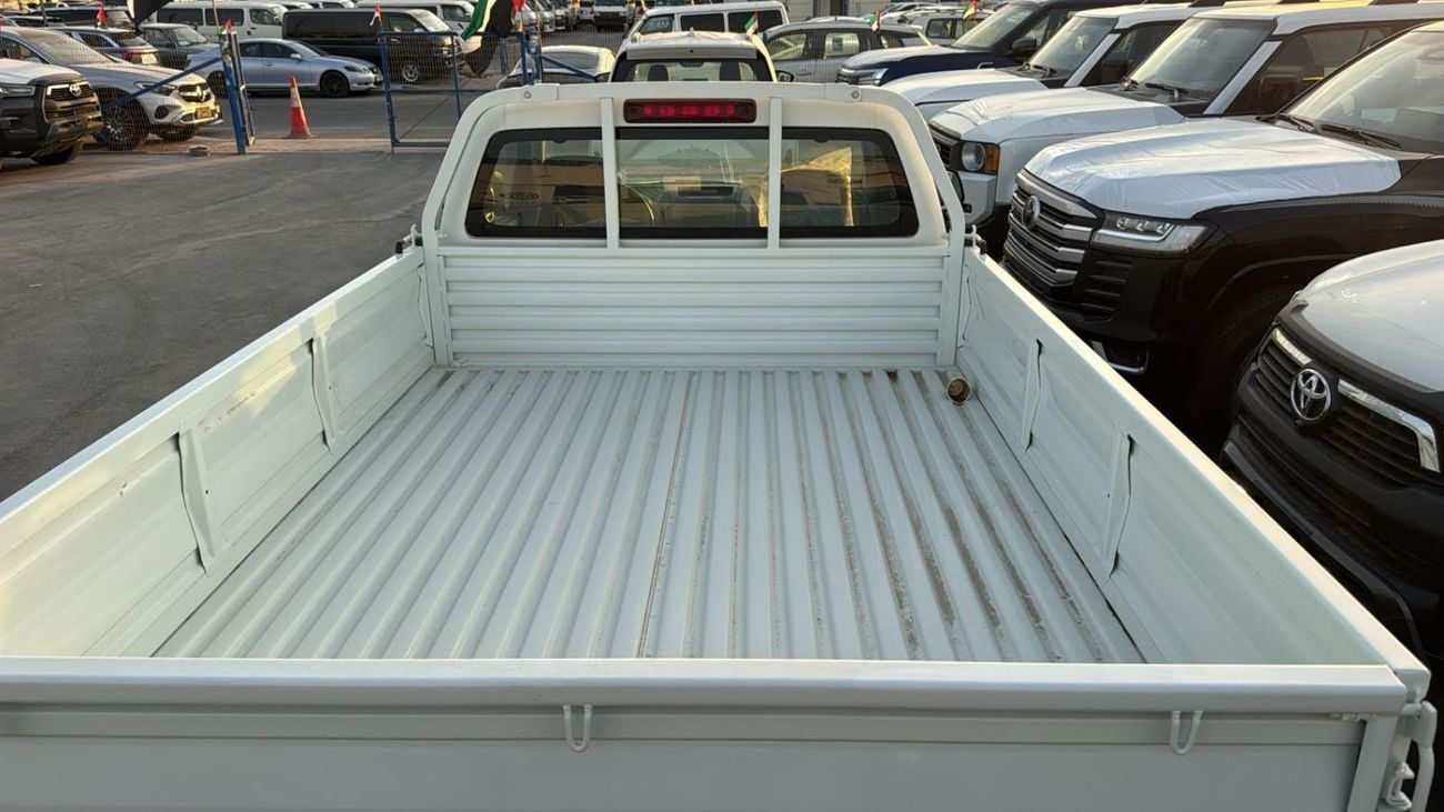 Isuzu D-MAX 2.5 л 2026 г. Белый