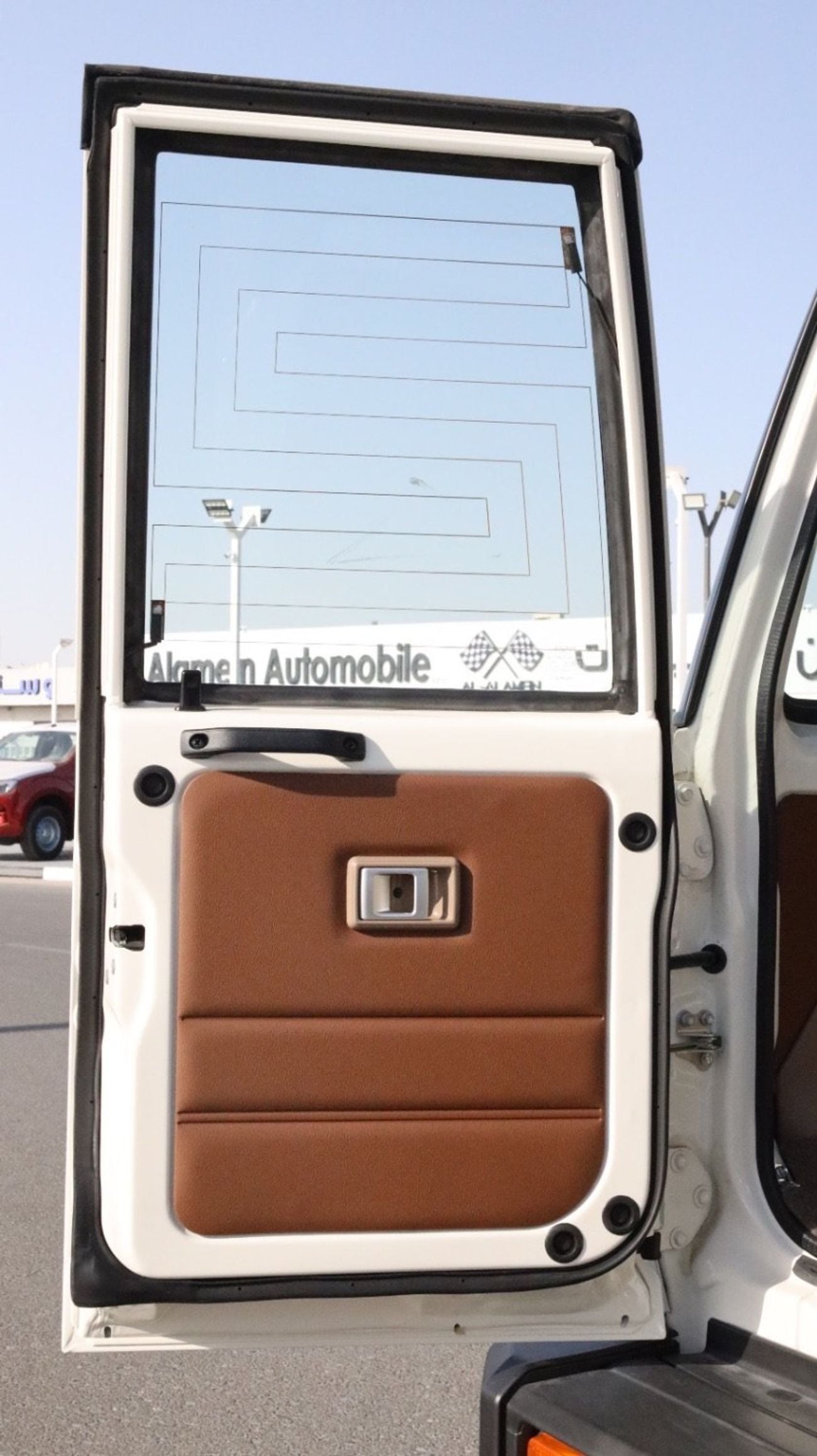 Toyota Land Cruiser 70 2.8 л 2025 г. Белый, пробег 8 км