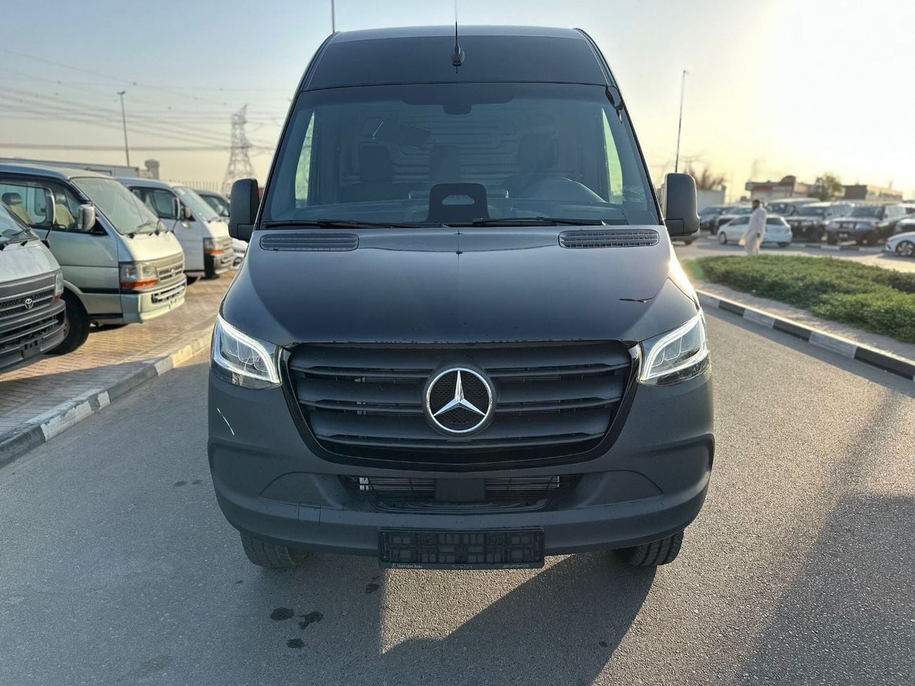 Mercedes Benz Sprinter 2.0 л 2027 г. Чёрный, пробег 10 км