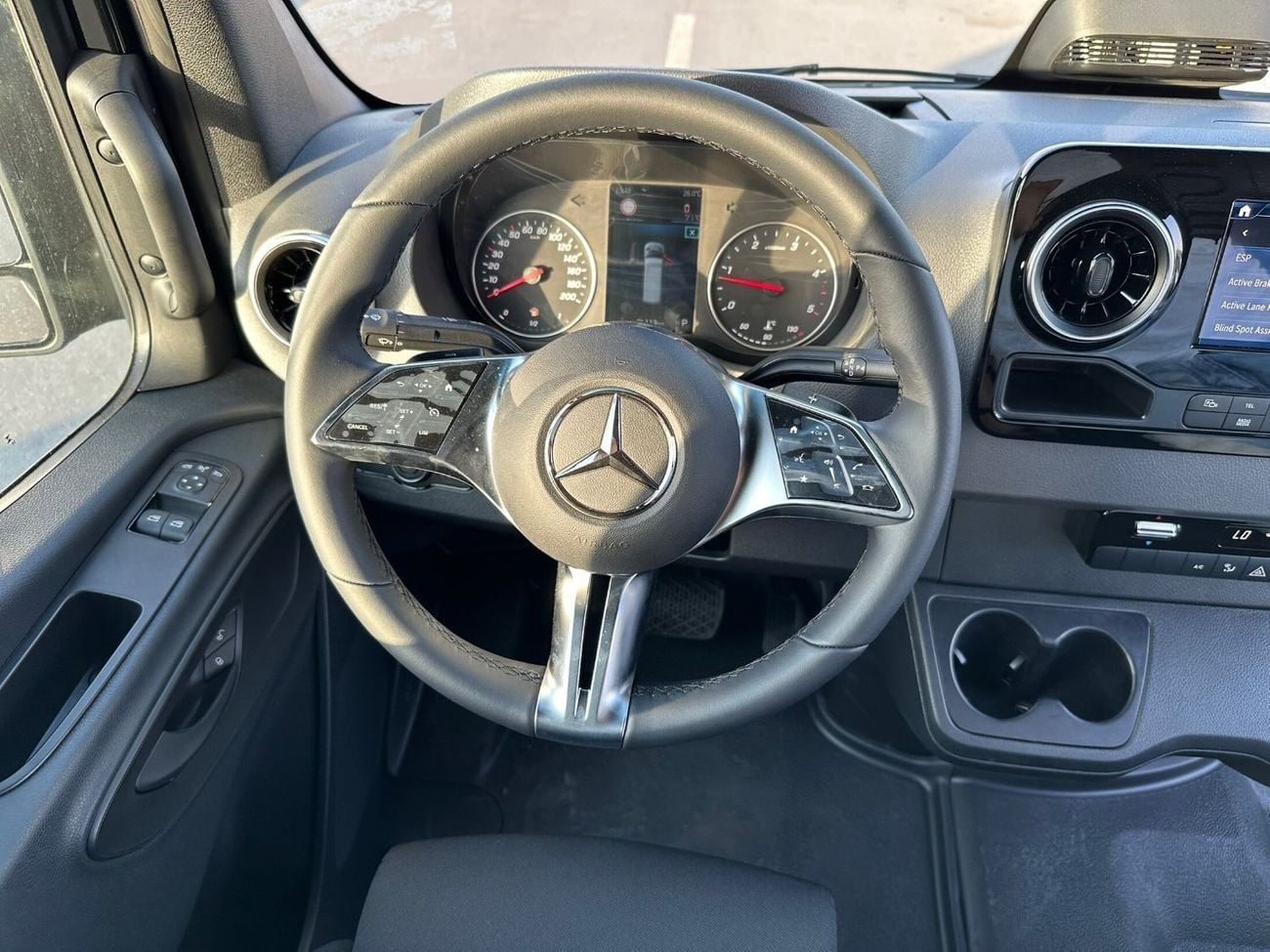Mercedes Benz Sprinter 2.0 л 2027 г. Чёрный, пробег 10 км