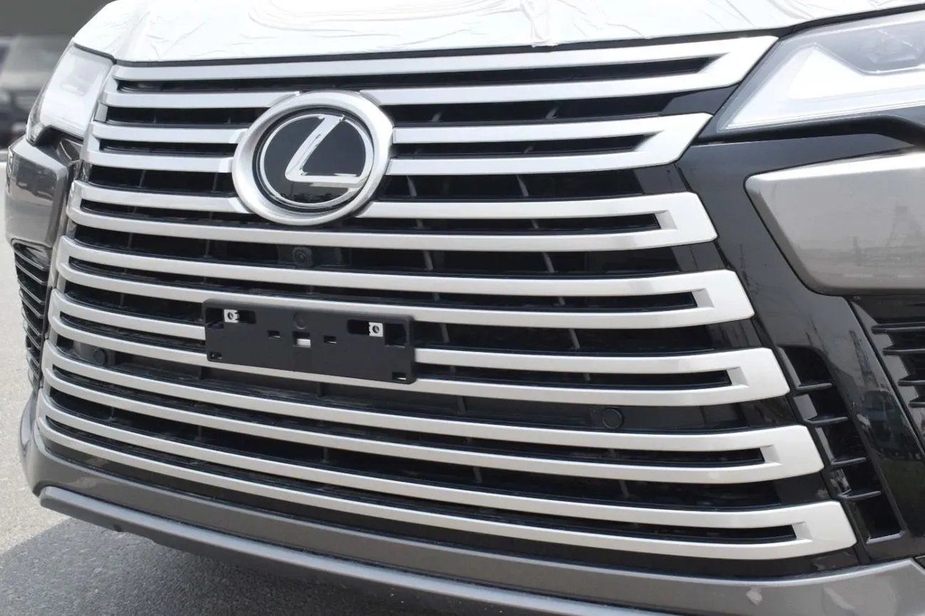 Lexus LX600 3.5 л 2025 г. Серый