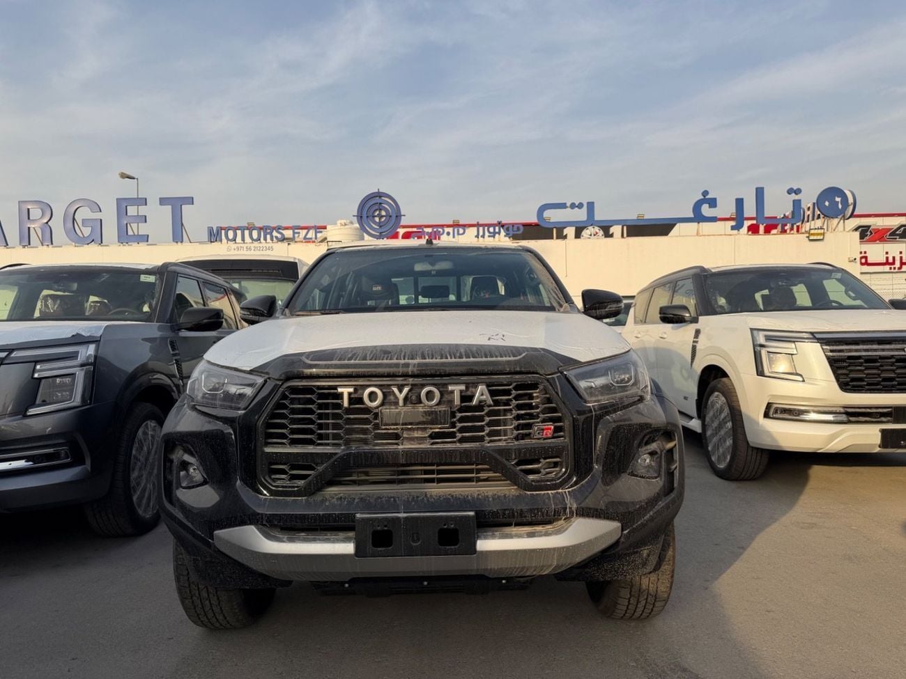 Toyota Hilux 4.0 л 2025 г. Чёрный