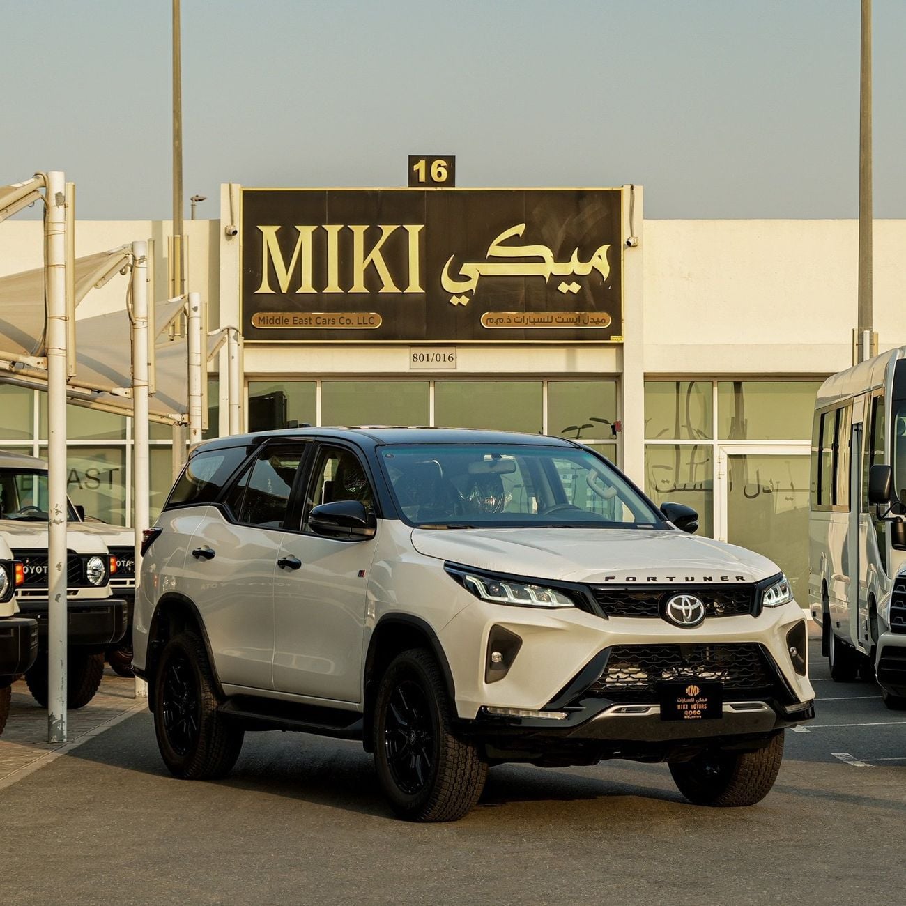 Toyota Fortuner 2.4 л 2026 г. Белый