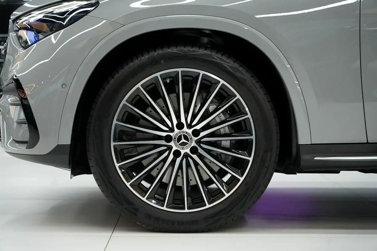 Mercedes Benz GLC200 2.0 л 2026 г. Серый