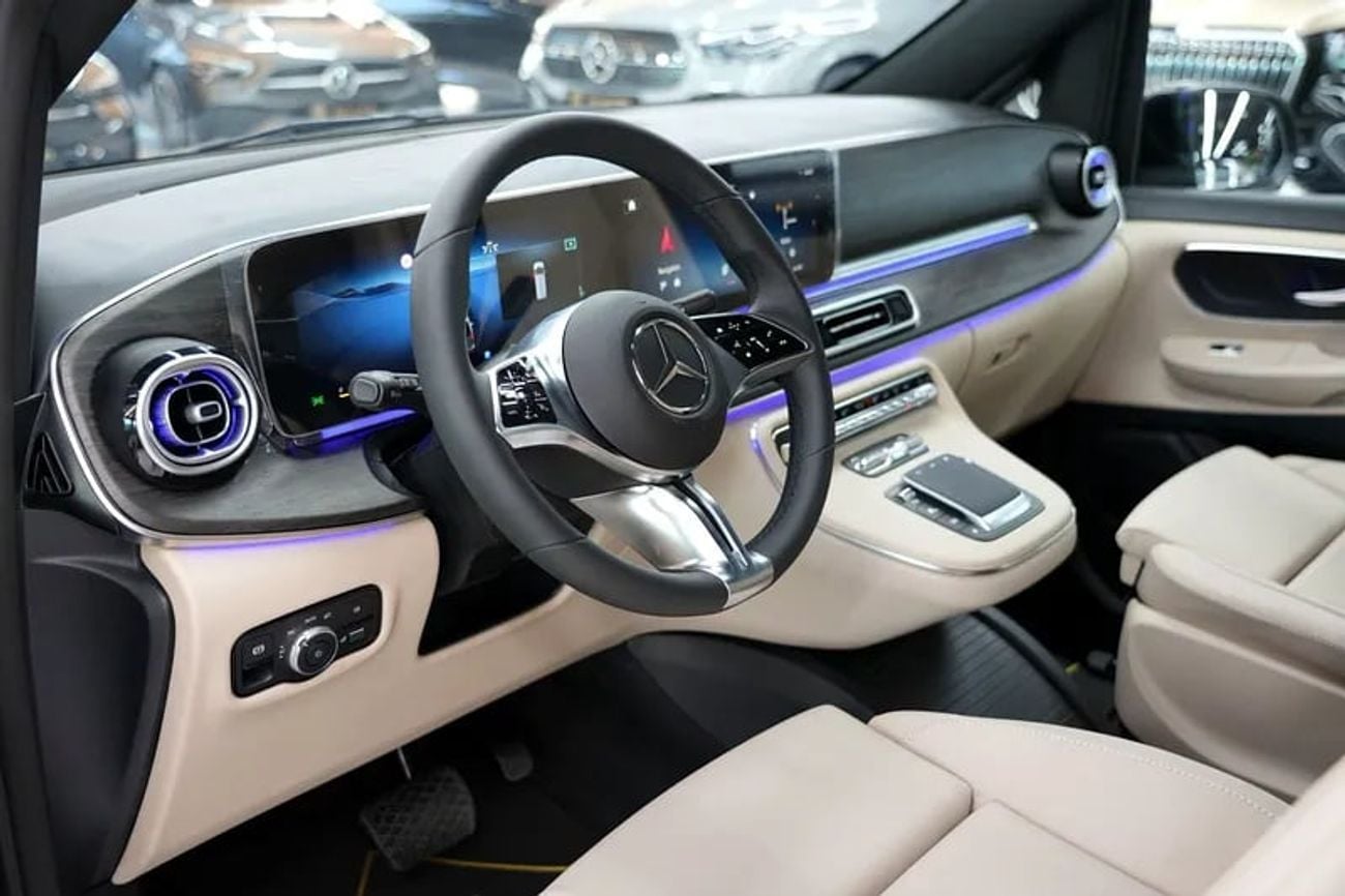 Mercedes Benz V 300 2.0 л 2026 г. Чёрный