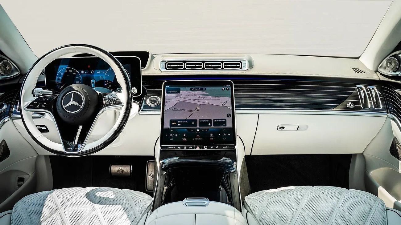 Mercedes Maybach S680 Maybach 4.0 л 2023 г. Другой, пробег 50 км