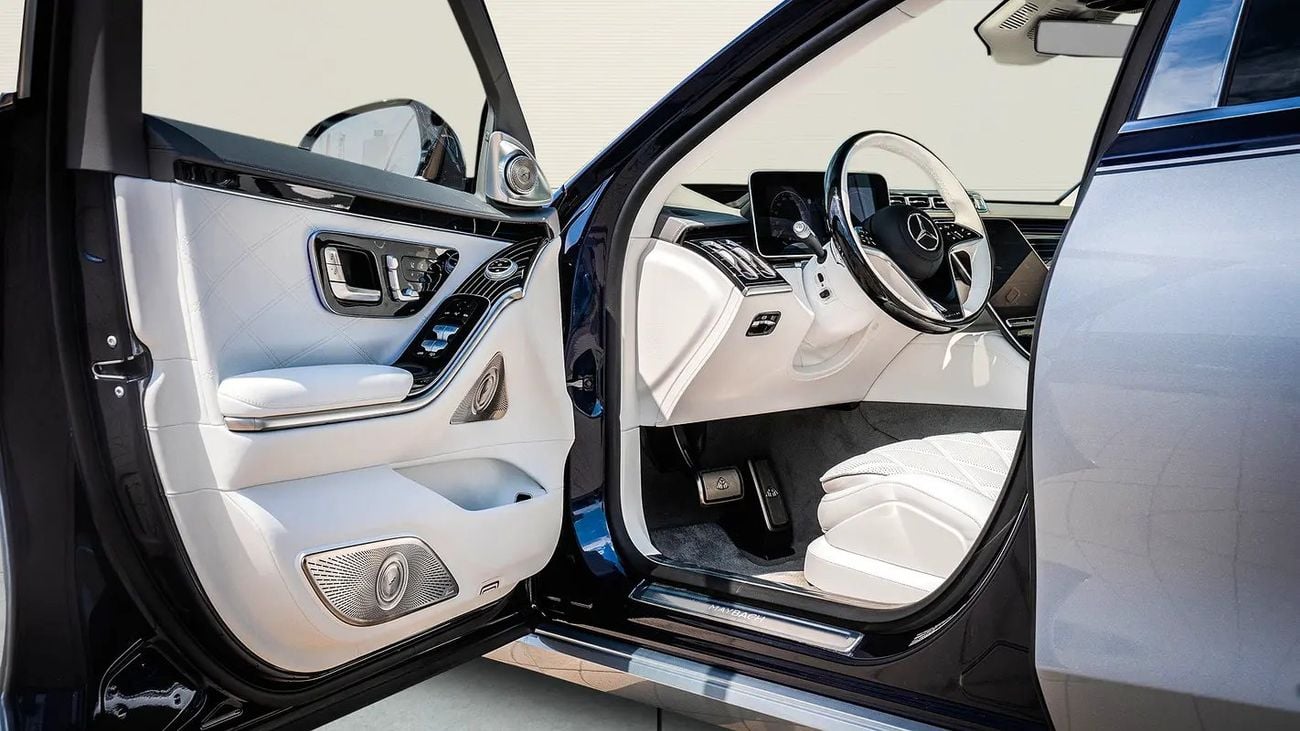 Mercedes Maybach S680 Maybach 4.0 л 2023 г. Другой, пробег 50 км