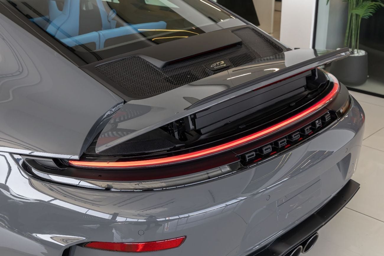 Porsche 911 4.0 л 2026 г. Серый