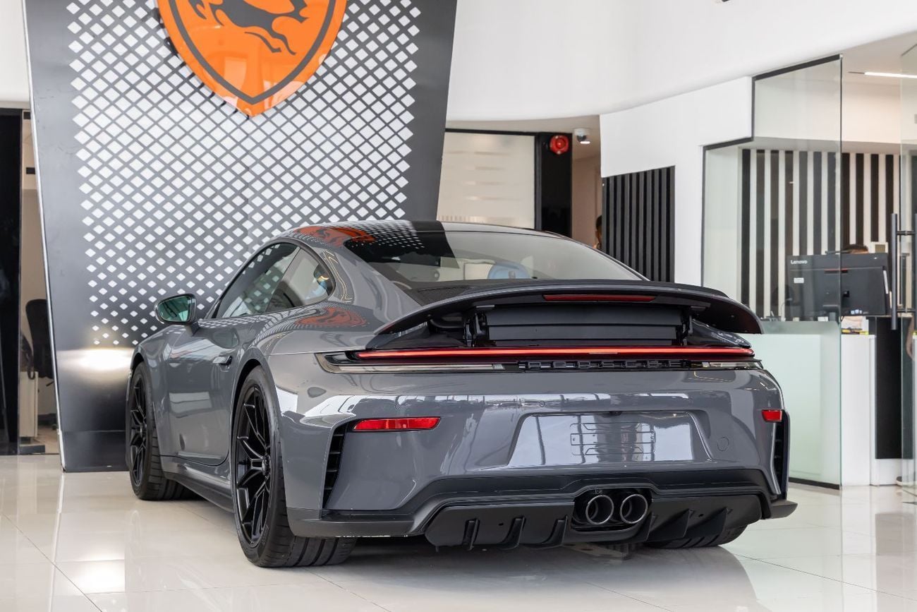 Porsche 911 4.0 л 2026 г. Серый