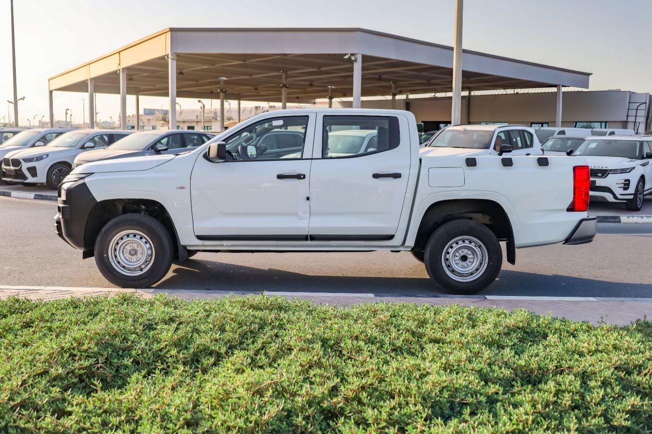 Mitsubishi L200 2.4 л 2026 г. Белый