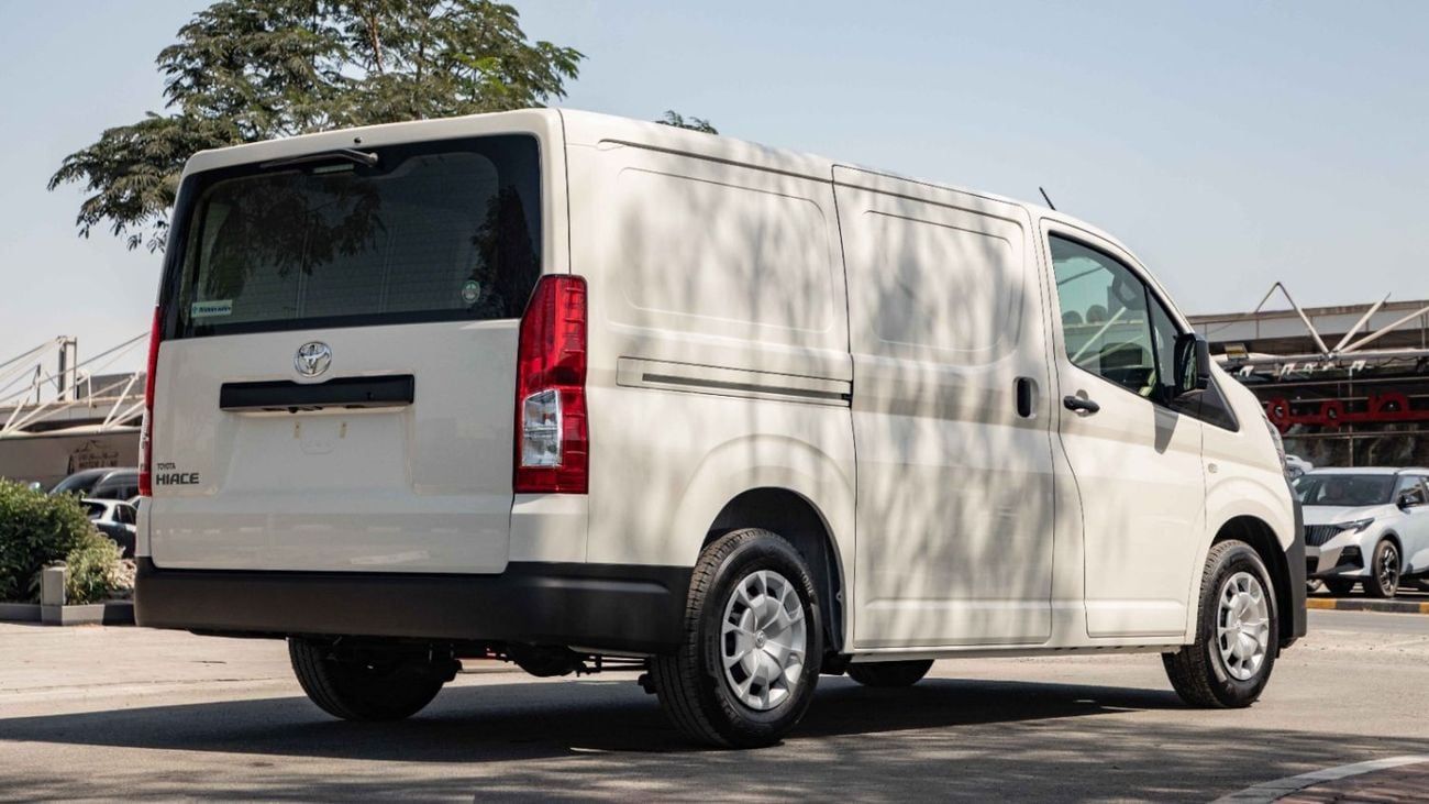 Toyota Hiace 3.5 л 2026 г. Белый