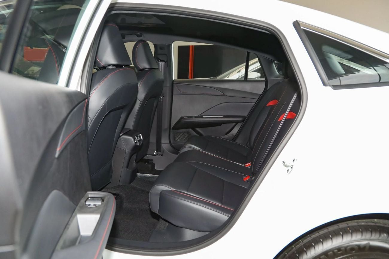 Mg Mg5 1.5 л 2026 г. Белый, пробег 11 км