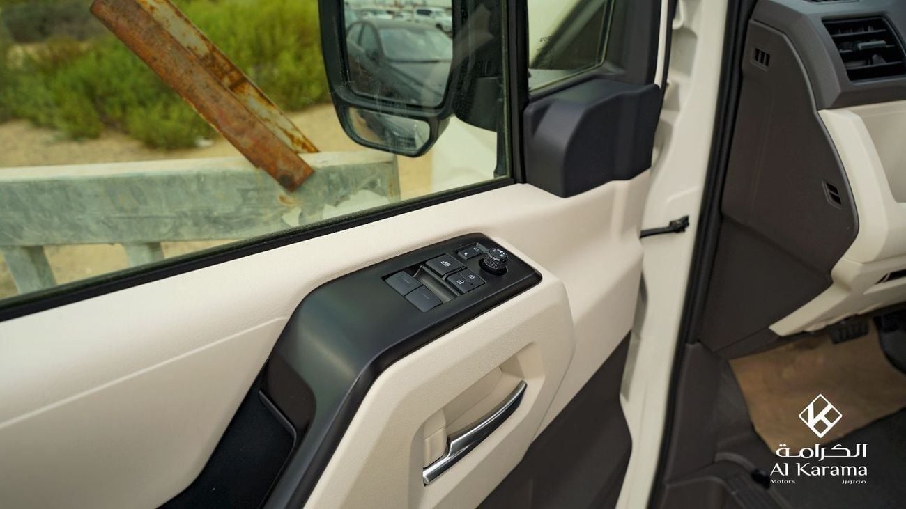 Toyota Hiace 3.5 л 2026 г. Белый