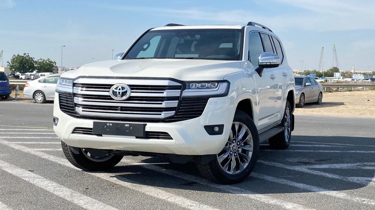 Toyota Land Cruiser 3.5 л 2026 г. Белый