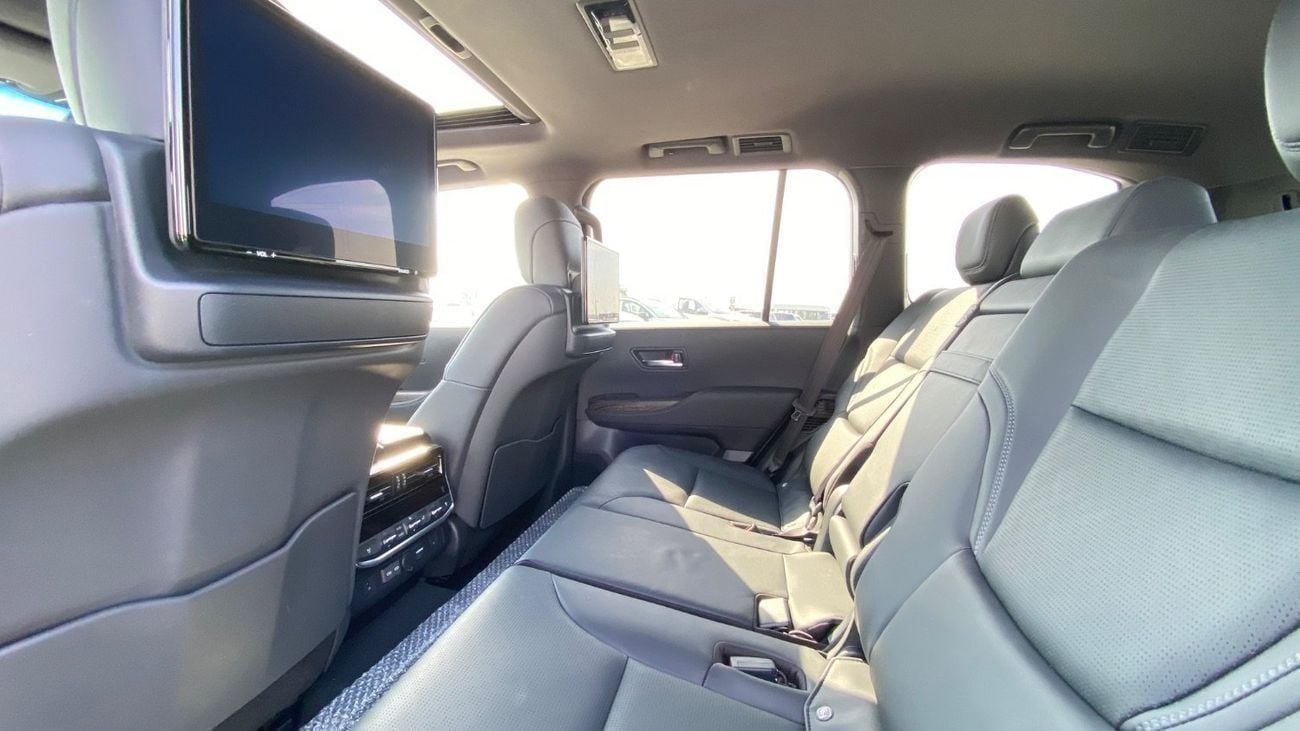Toyota Land Cruiser 3.5 л 2026 г. Белый