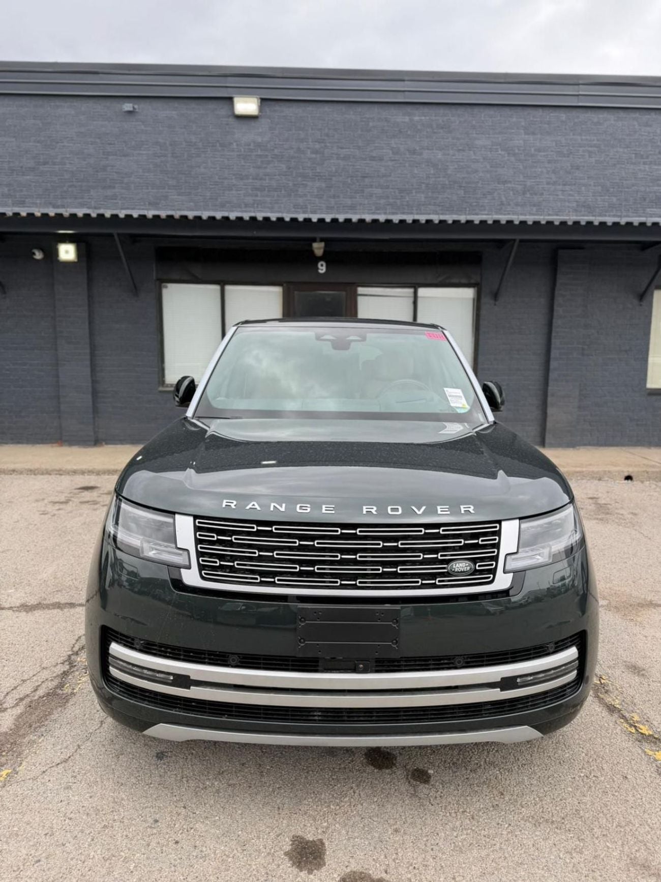 Land Rover Range Rover 4.0 л 2026 г. Зелёный