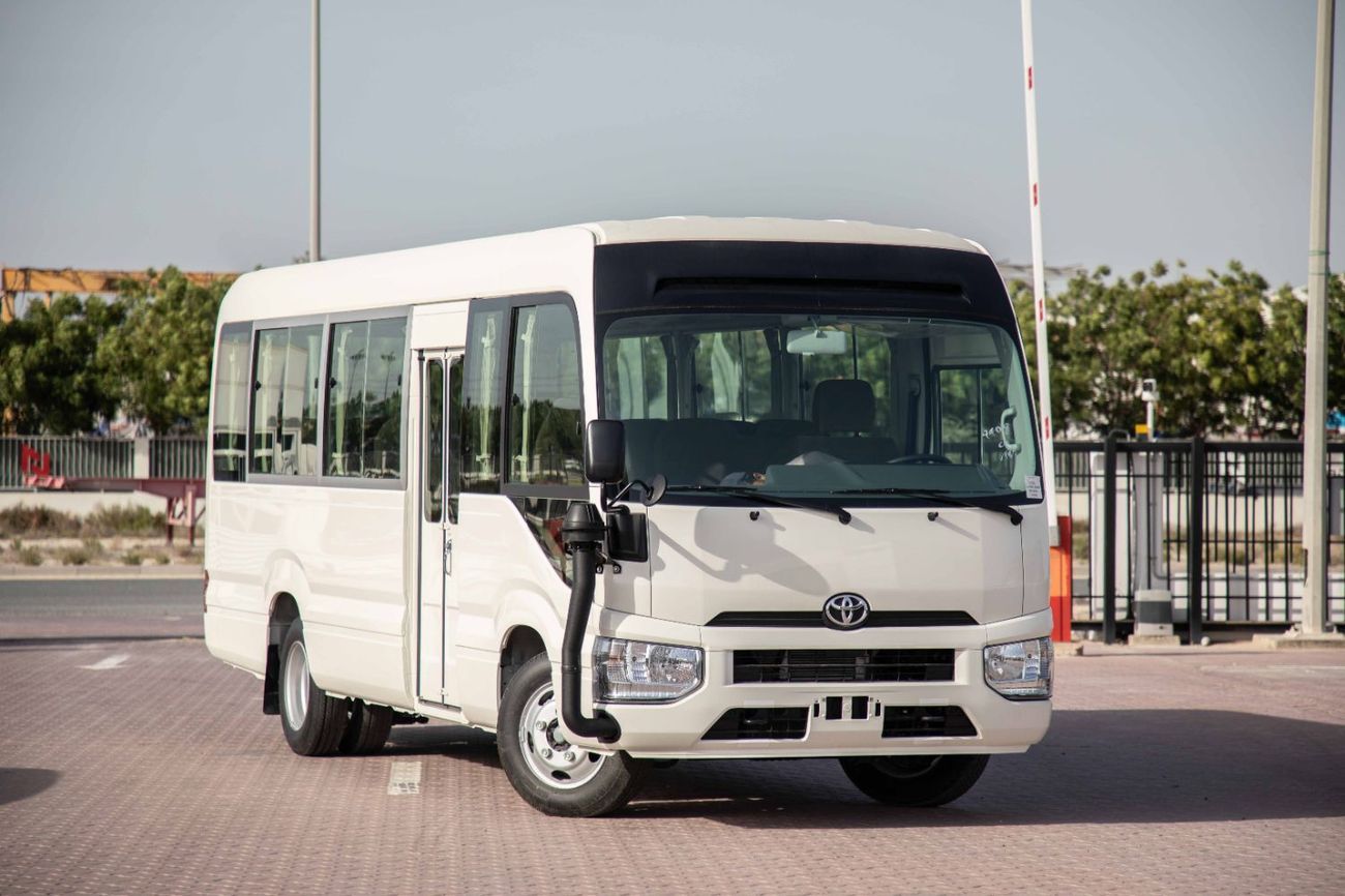 Toyota Coaster 2026 — фото 1