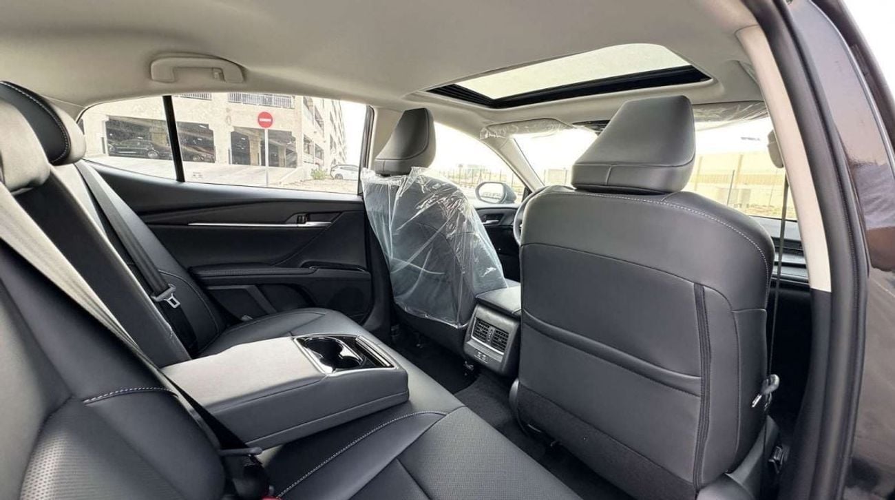 Toyota Camry 2.0 л 2026 г. Чёрный