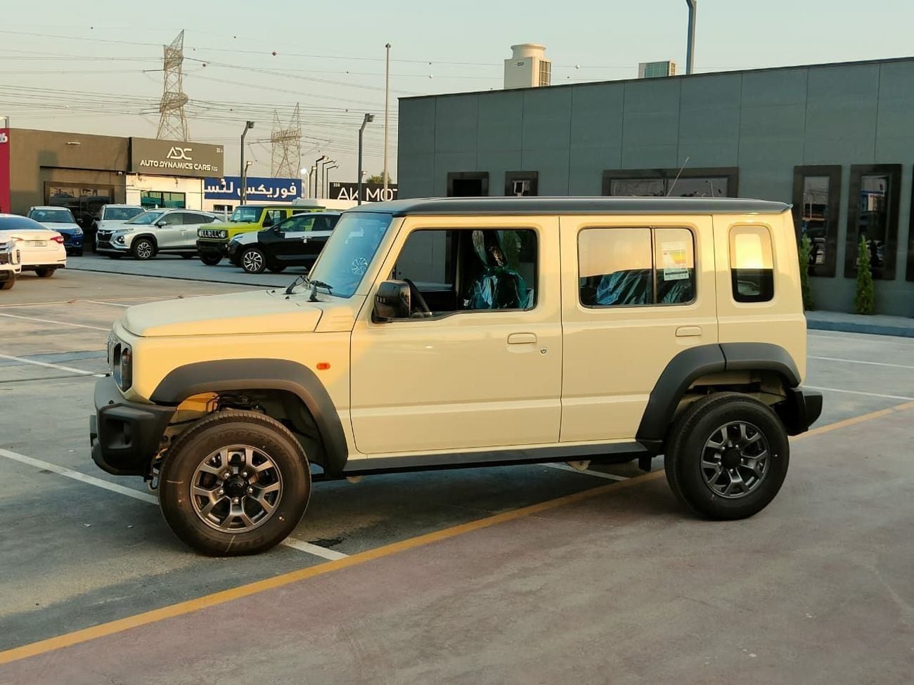Suzuki Jimny 1.5 л 2026 г. Бежевый