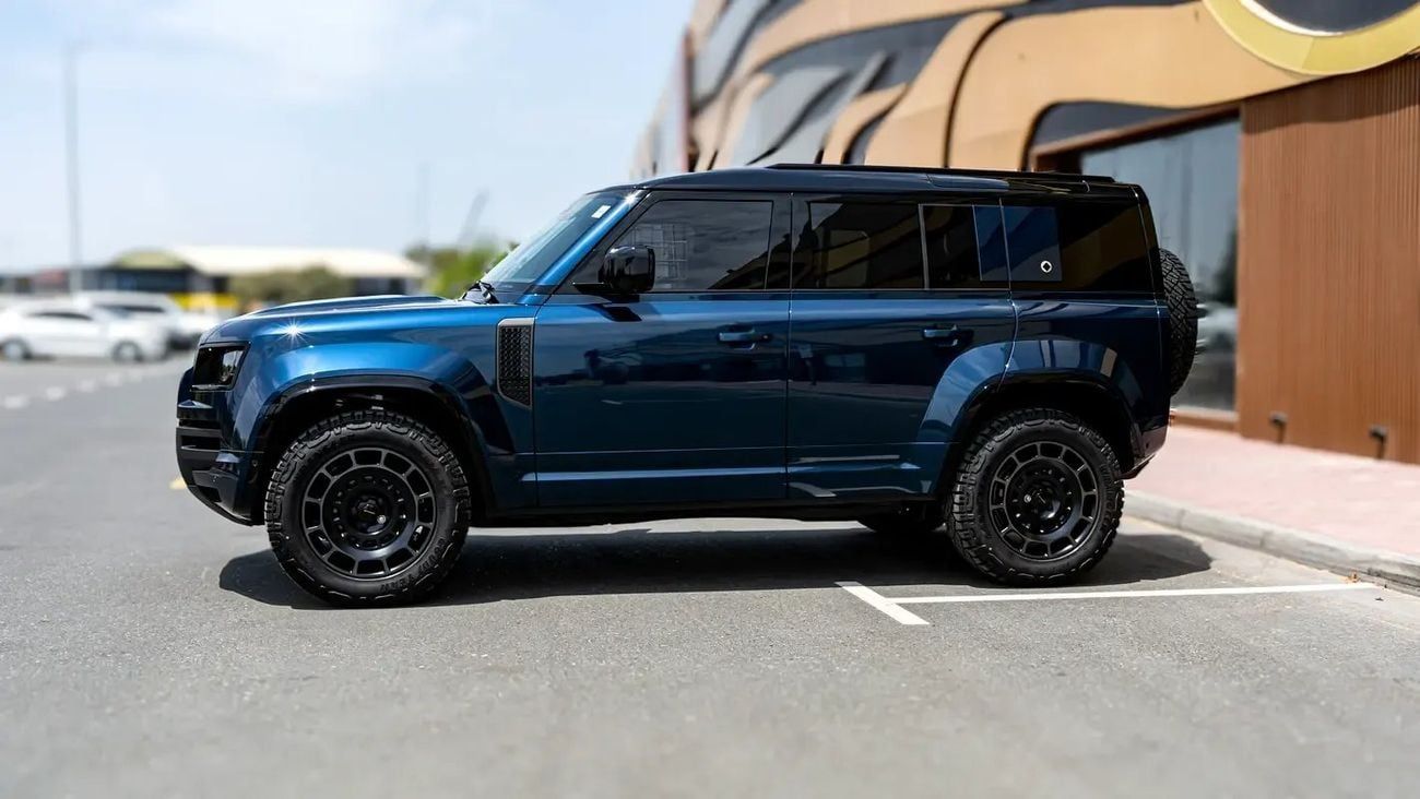 Land Rover Defender 5.0 л 2026 г. Синий