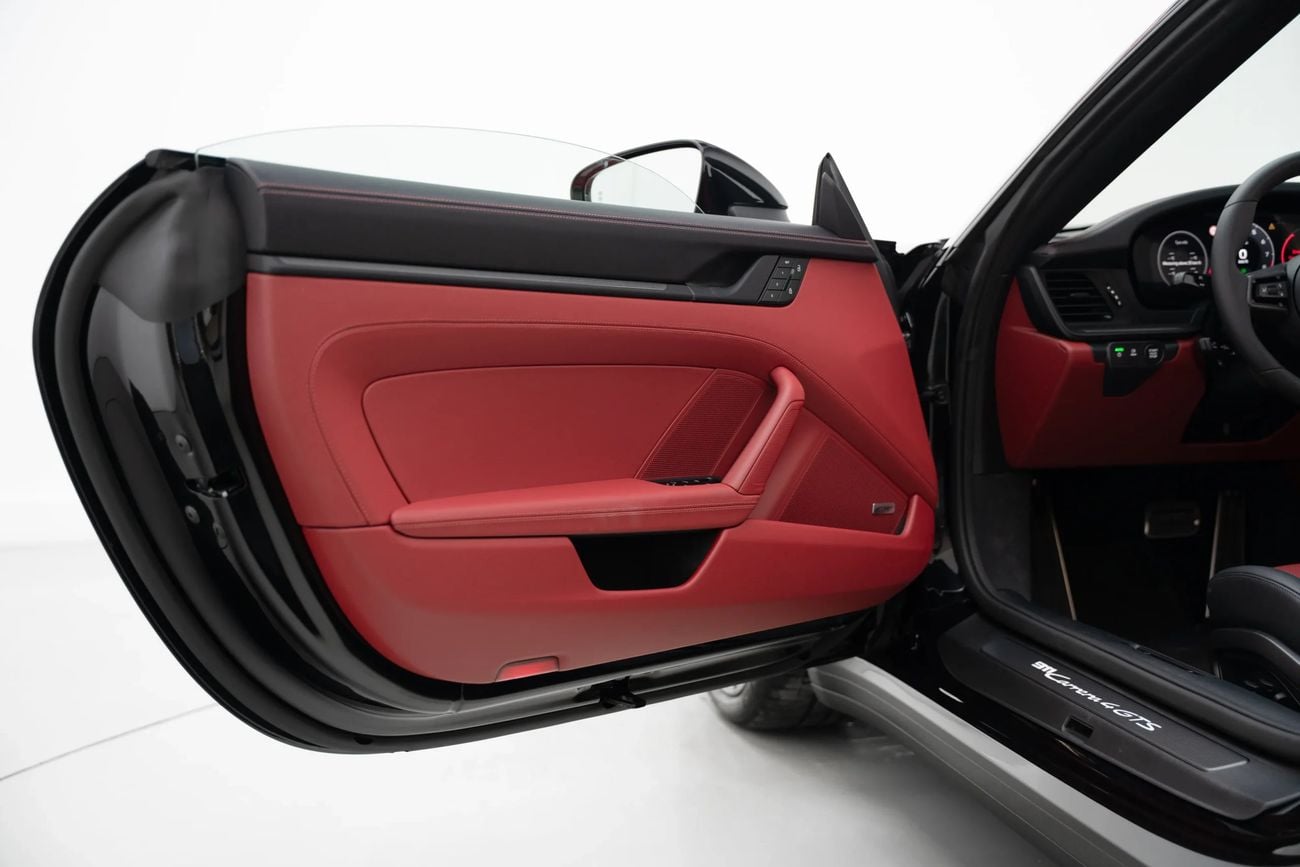 Porsche 911 3.0 л 2025 г. Чёрный