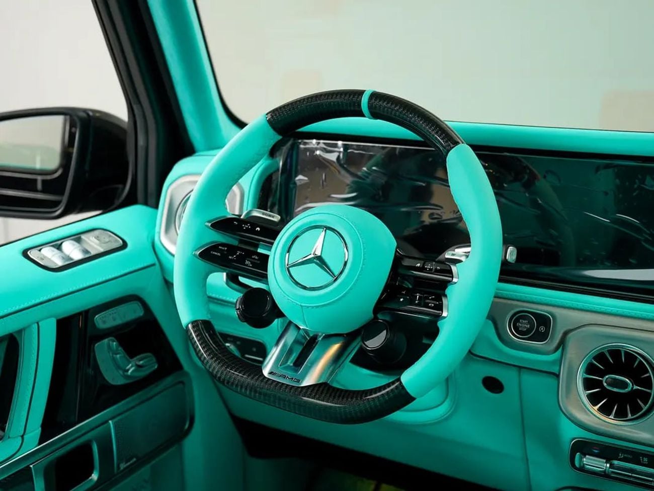 Mercedes Benz G 63 Amg 4.0 л 2026 г. Чёрный