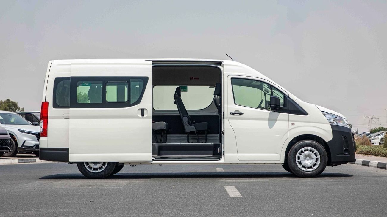 Toyota Hiace 3.5 л 2026 г. Белый