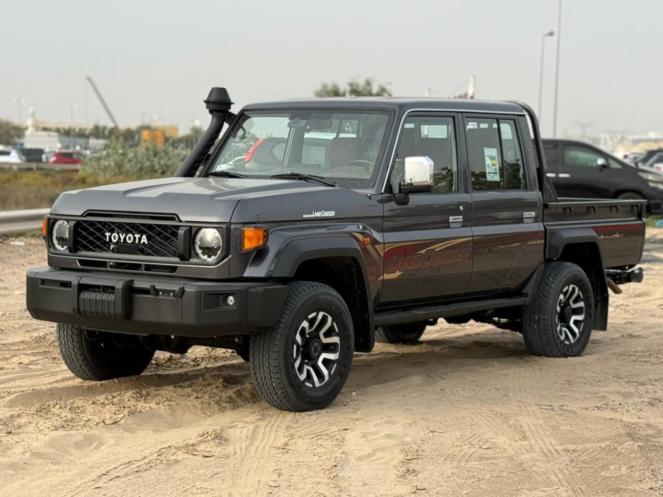 Toyota Land Cruiser Pick Up 4.0 л 2026 г. Серый