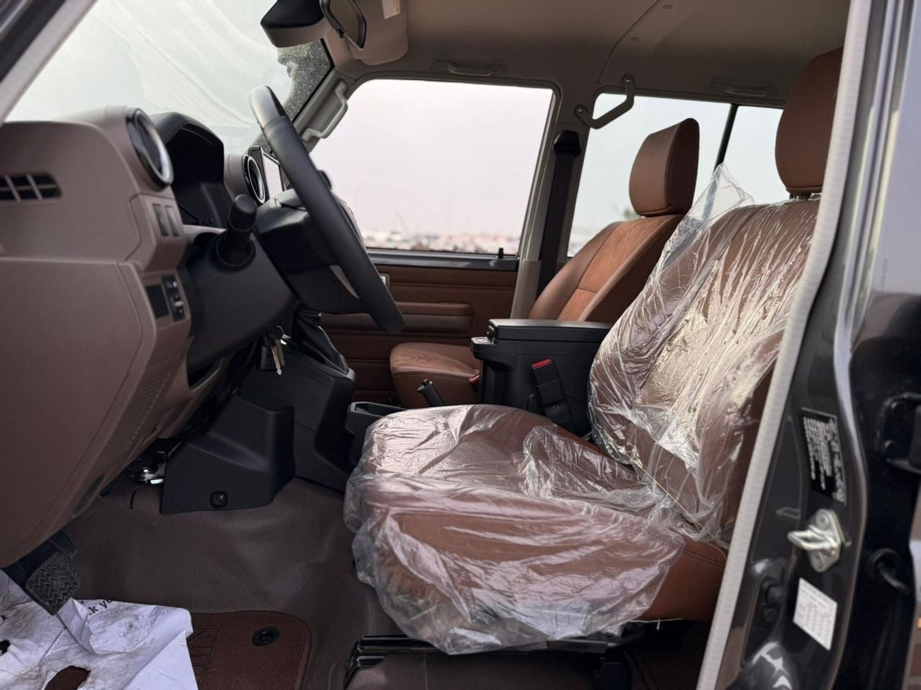 Toyota Land Cruiser Pick Up 4.0 л 2026 г. Серый