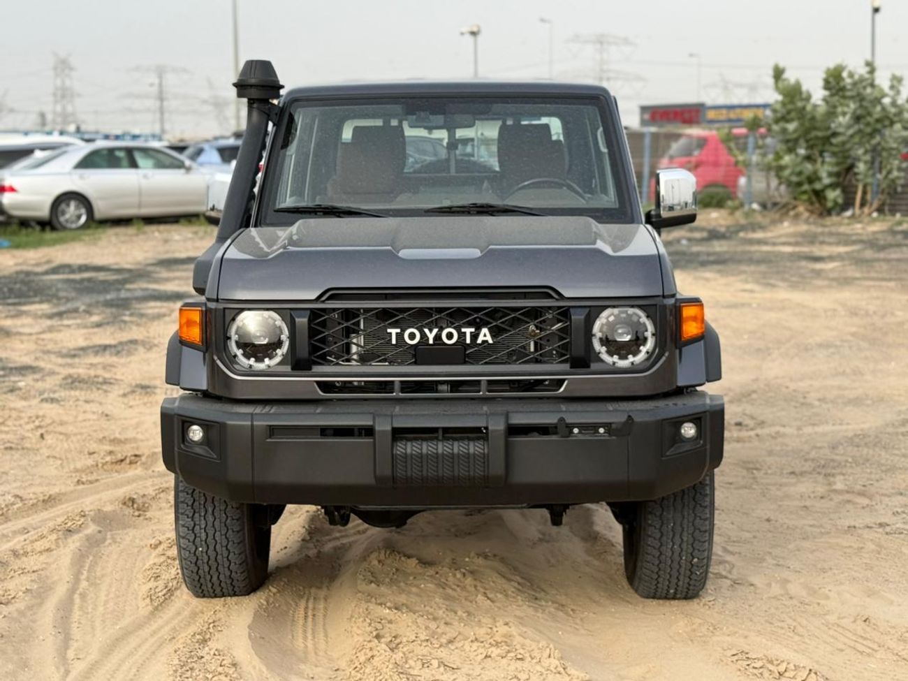 Toyota Land Cruiser Pick Up 4.0 л 2026 г. Серый