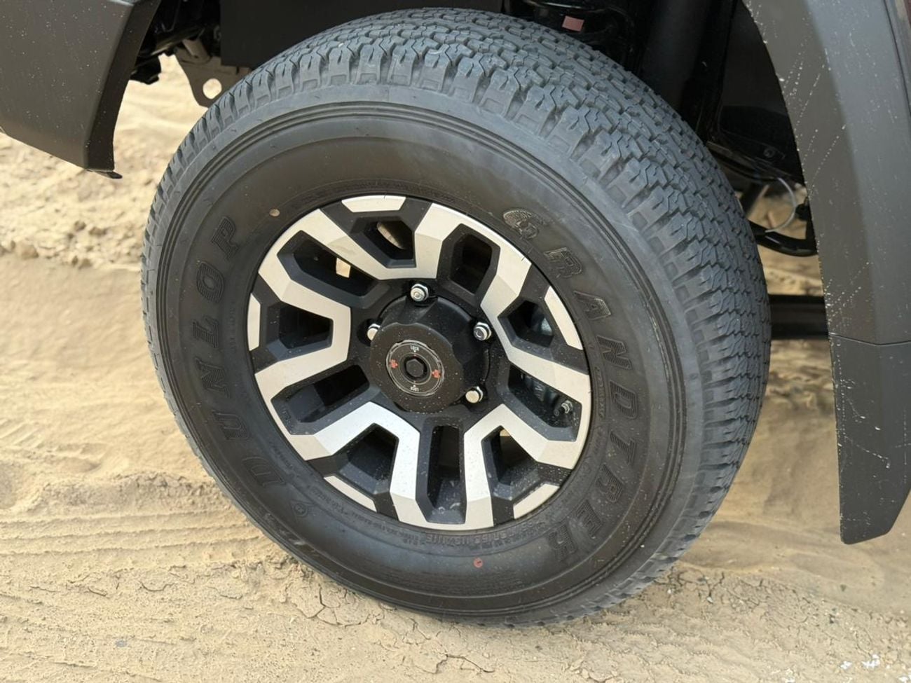 Toyota Land Cruiser Pick Up 4.0 л 2026 г. Серый