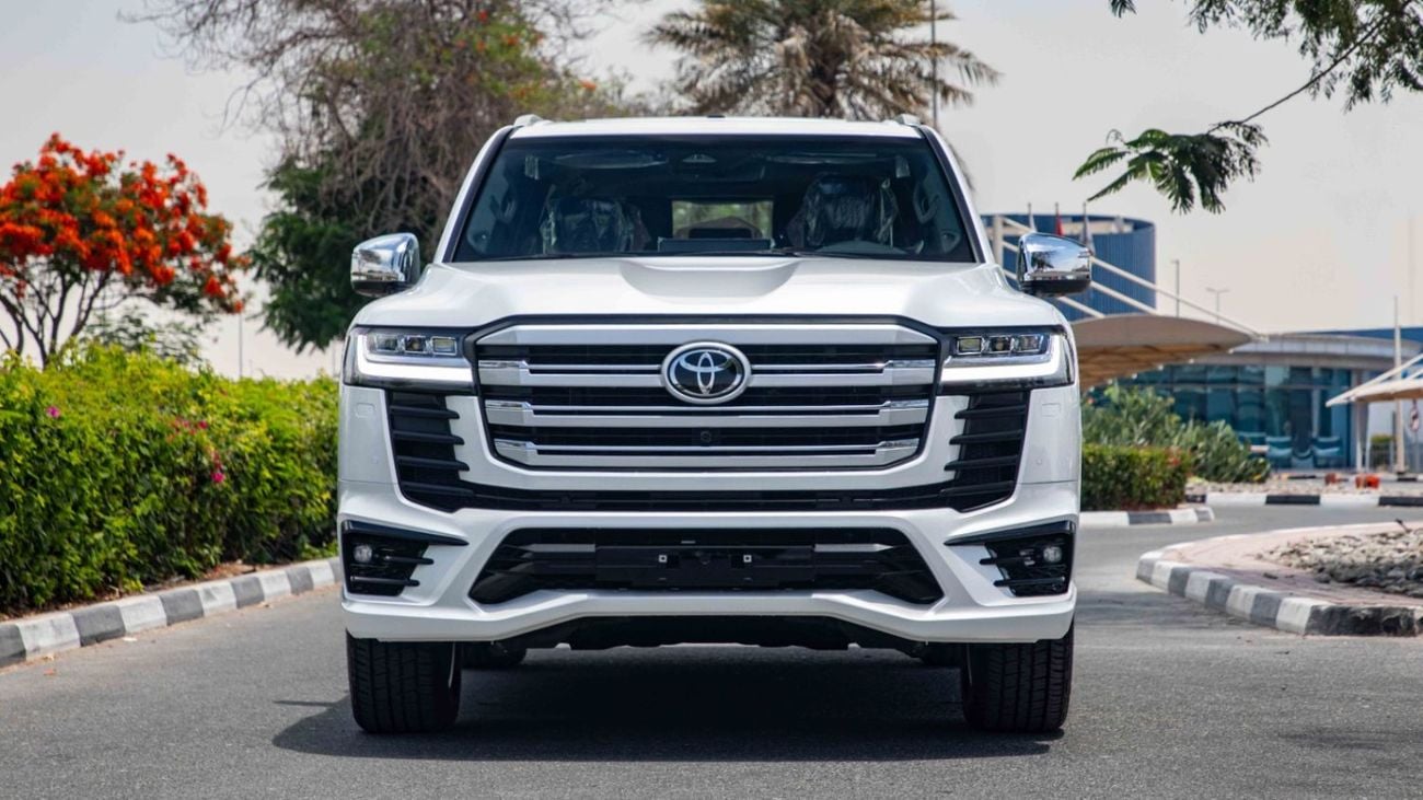 Toyota Land Cruiser 3.5 л 2026 г. Белый