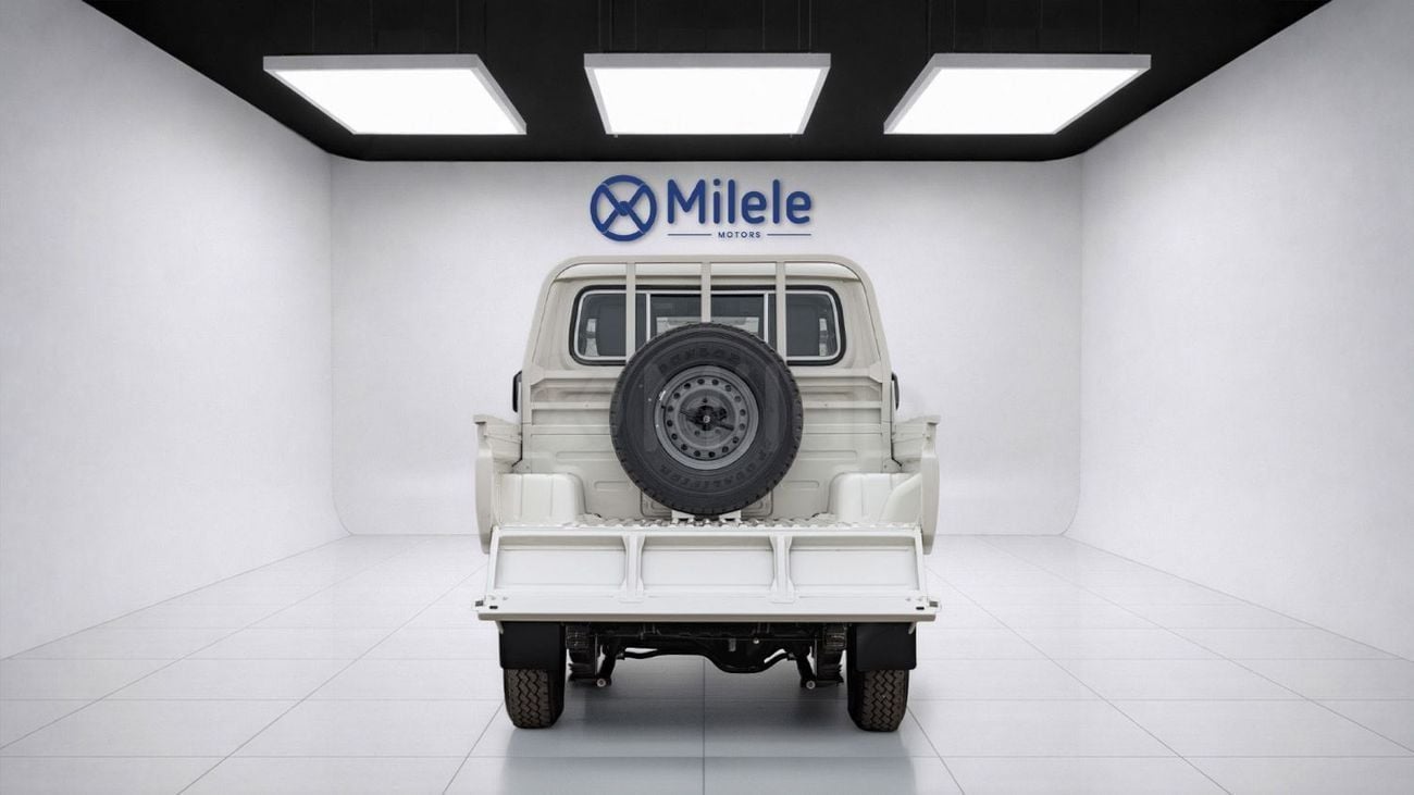 Toyota Land Cruiser Pickup 70 4.2 л 2025 г. Белый